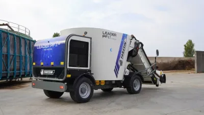 Elektrický krmný vůz Faresin Leader PF